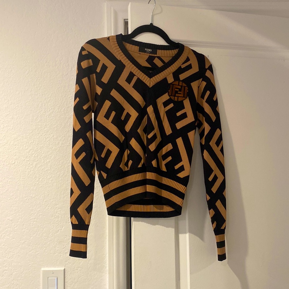 Fake fendi v neck sweater